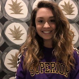 Meet your Posher, Briana